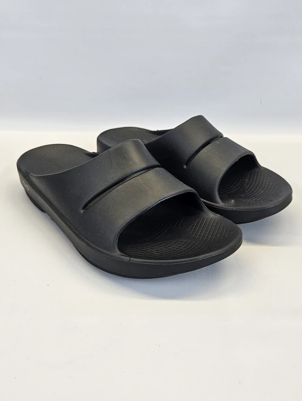 OOFOS OOahh Slide Sandals Black Recovery Comfort Mens 9 Womens 11 EU 42
